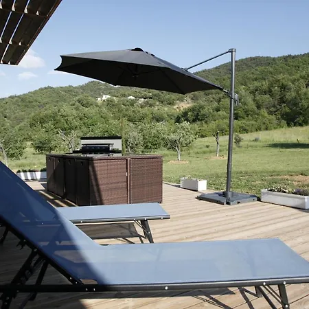 בית נופש En Campagne Provencale Avec Piscine
